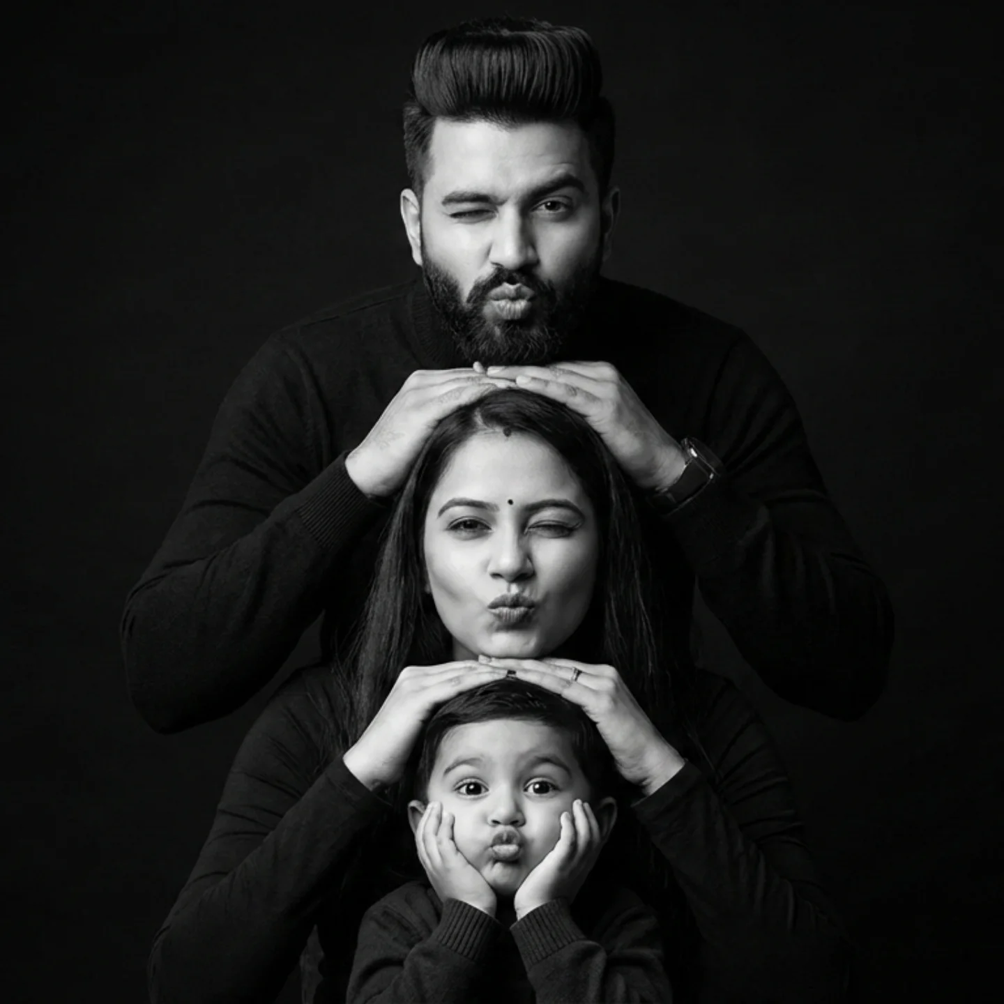 Family Portrait AI Image Prompt